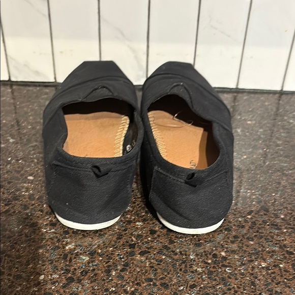 4/$20 Ardene Crossed Vamp Canvas Slip-On Sneakers - size 6 - Picture 6 of 9